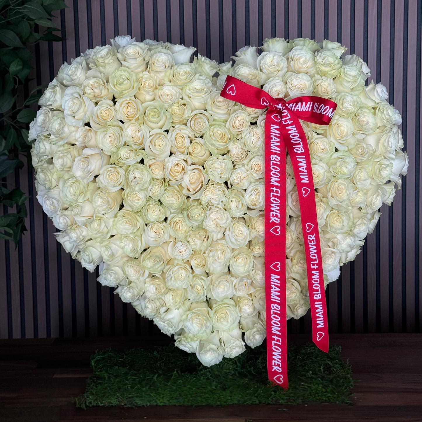 The Dreamy Lover Miami roses flower delivery