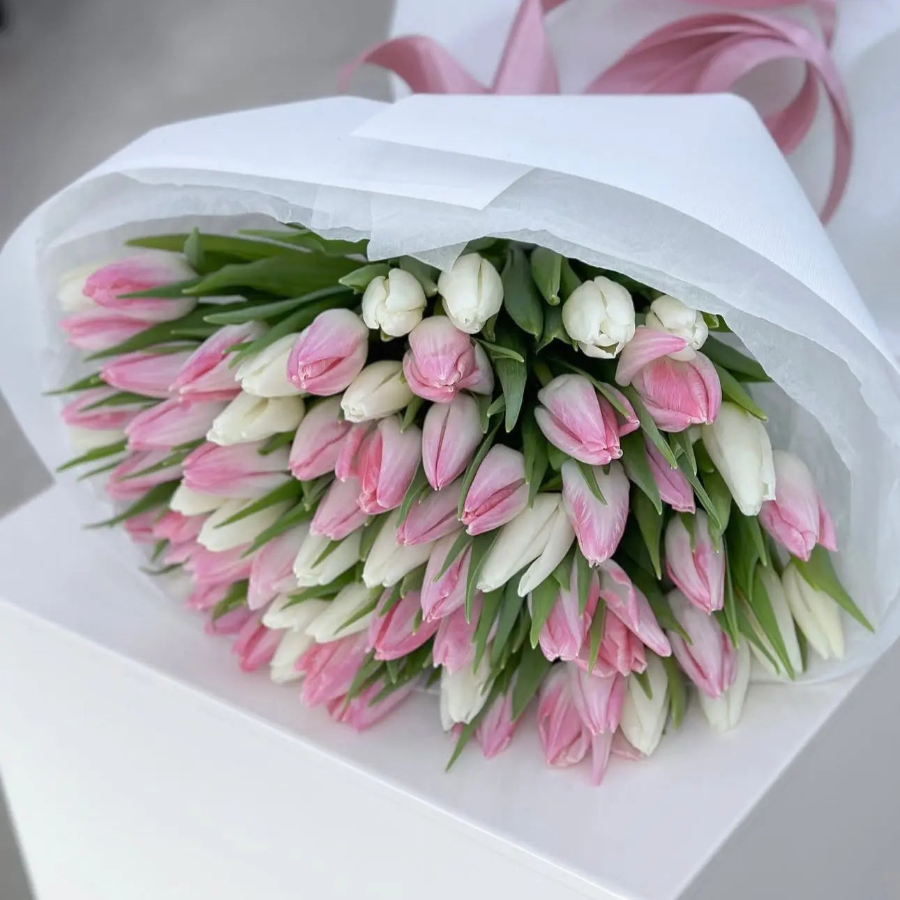 White and pink tulips bouquet miami bloom flower