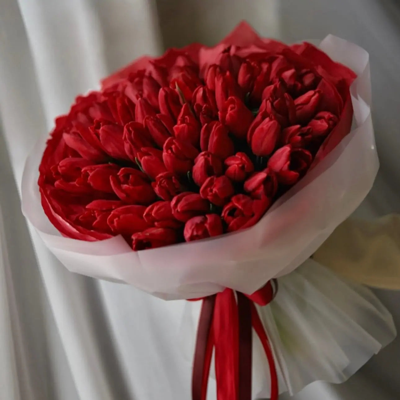 Red tulips bouquet