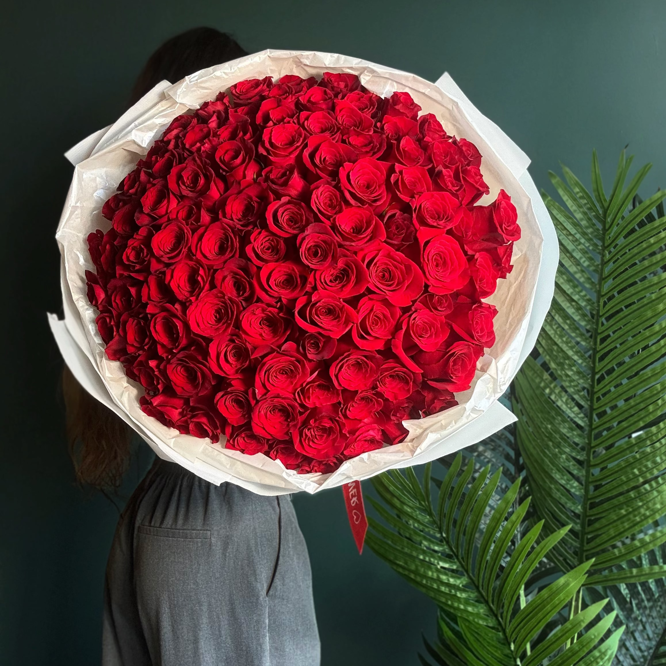 Roses Delivery Miami – Same Day Luxury Rose Bouquets – Miami Bloom Flower