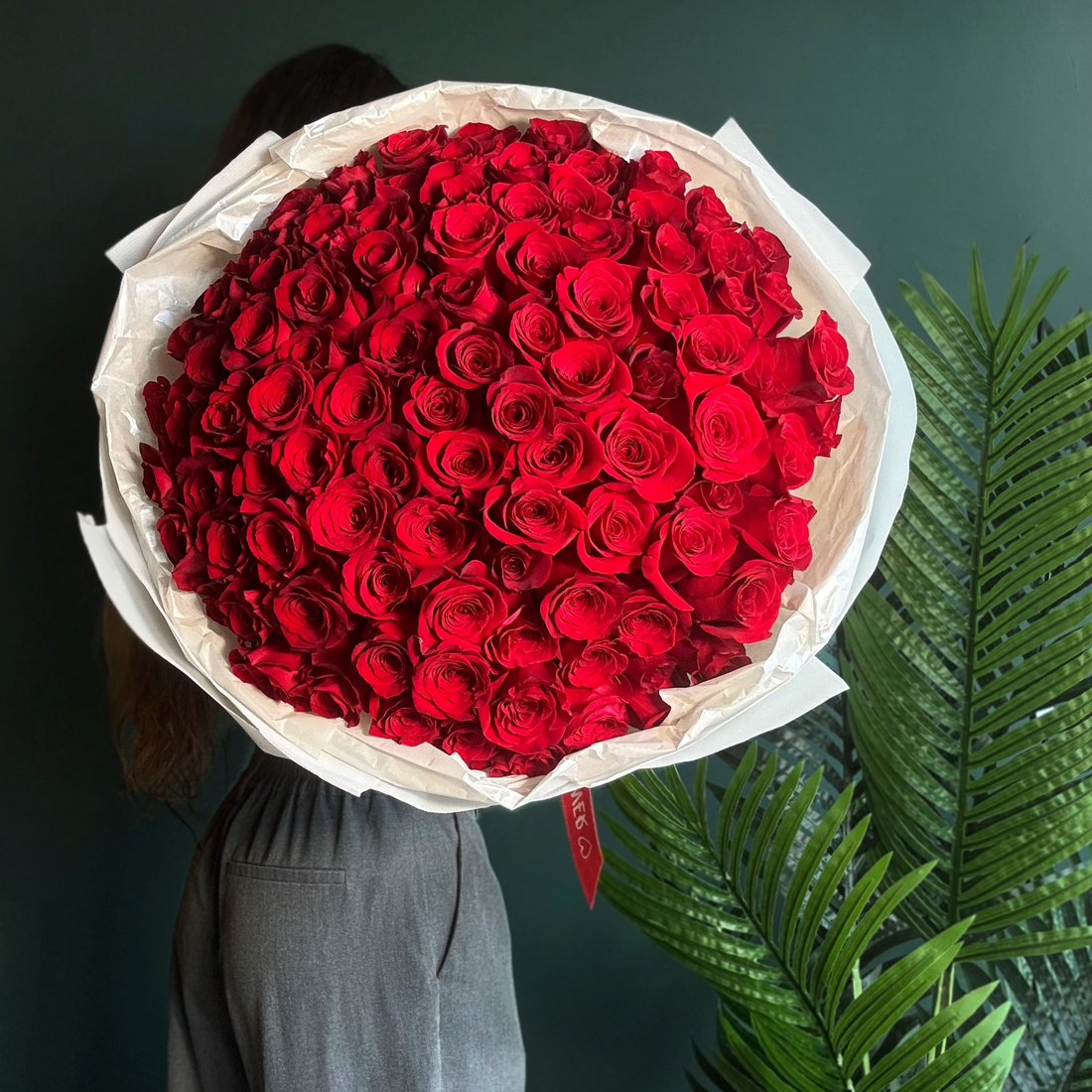 Roses Delivery Miami – Same Day Luxury Bouquets