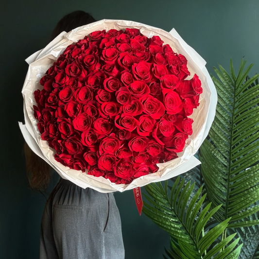 Roses Delivery Miami – Same Day Luxury Bouquets
