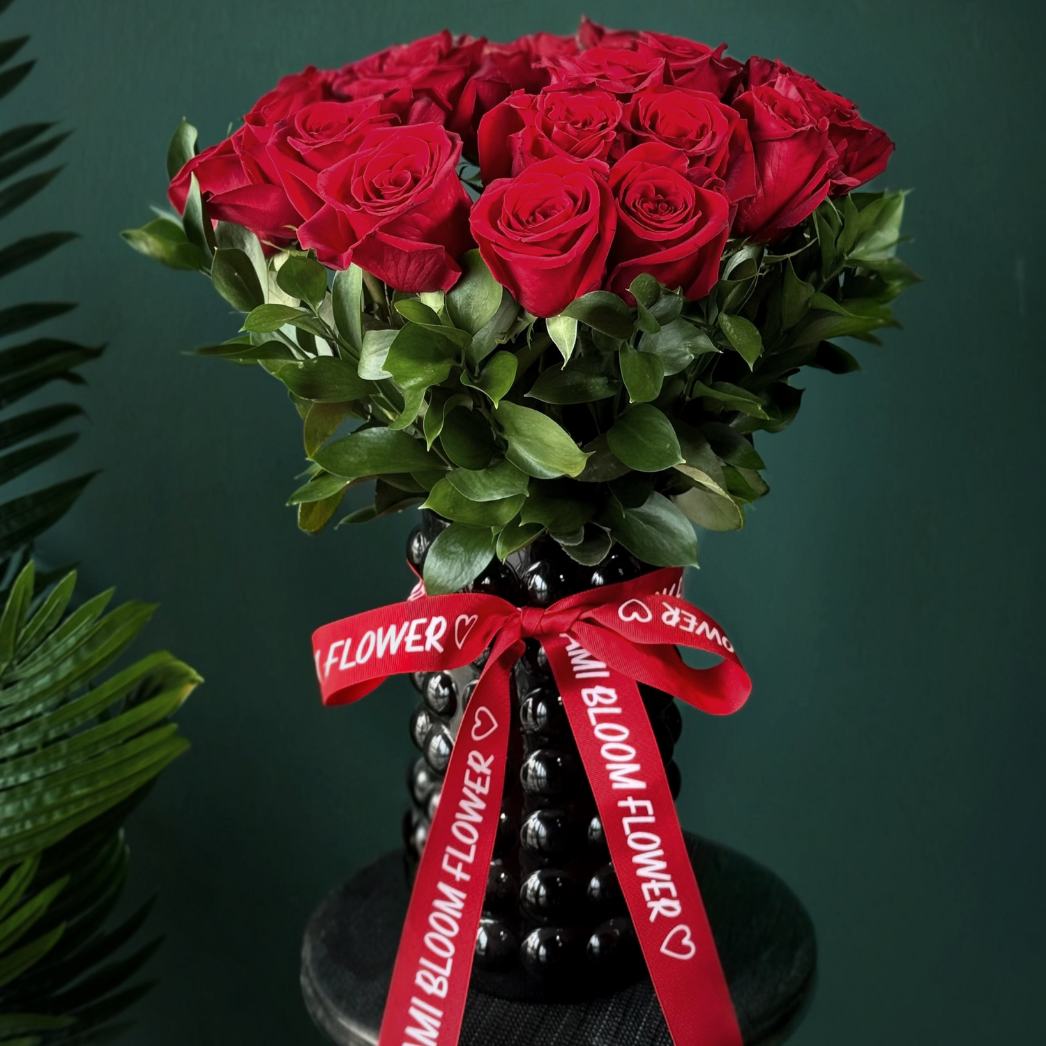 roses in vase