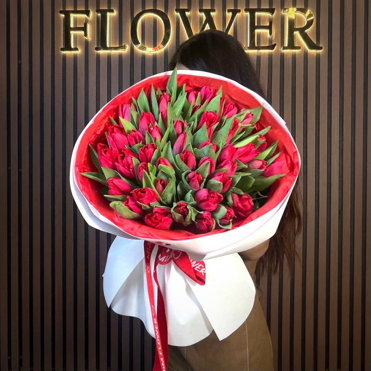 Red tulips bouquet Miami Bloom Flower