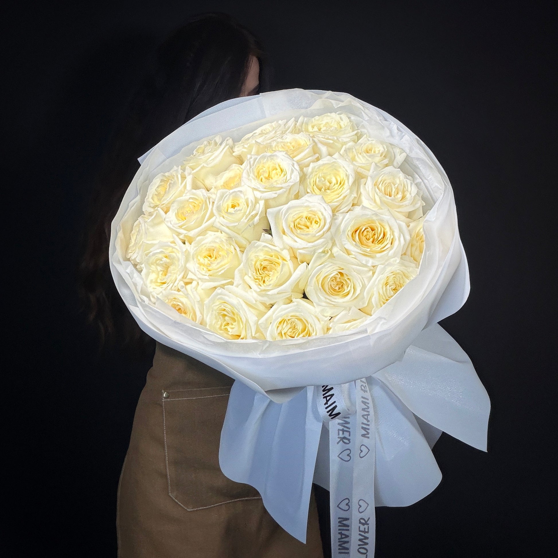 Candlelight Luxury Roses Miami flower delivery