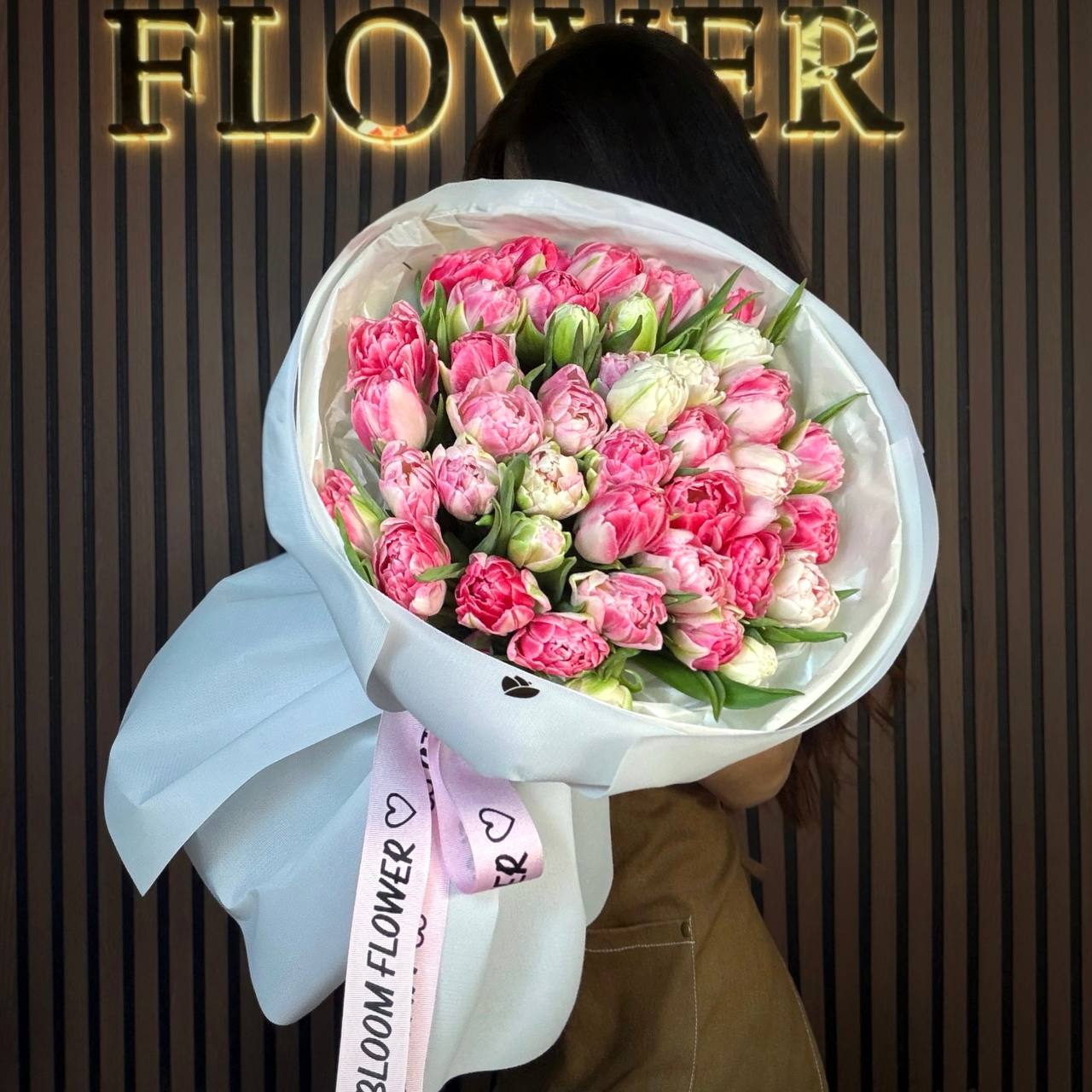 Fox pink tulips bouque Miami Bloom Flower