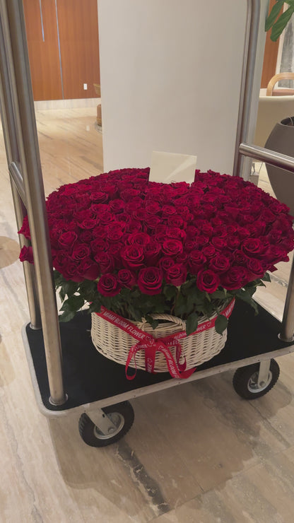 Roses basket
